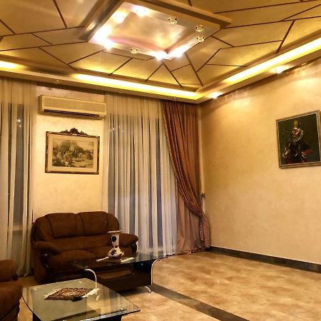 Luxury Tumanyan Apartment Yerevan Exterior foto