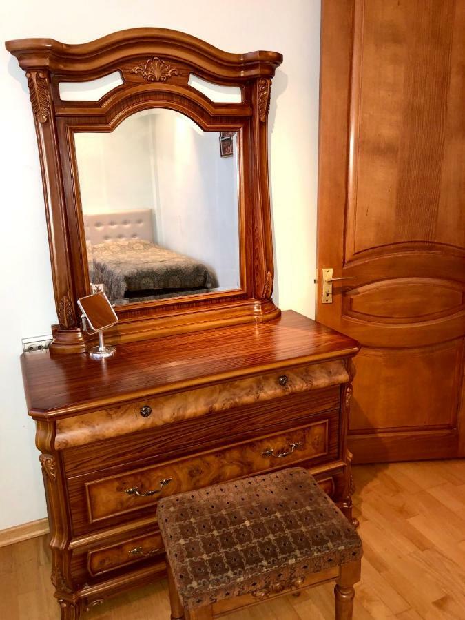 Luxury Tumanyan Apartment Yerevan Exterior foto
