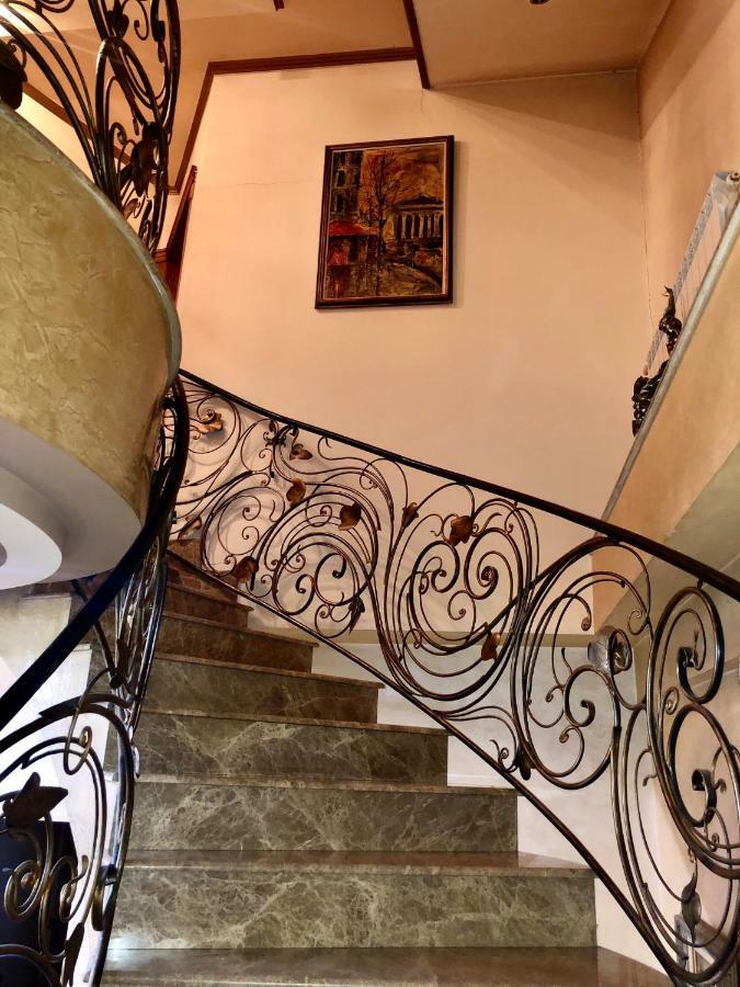 Luxury Tumanyan Apartment Yerevan Exterior foto