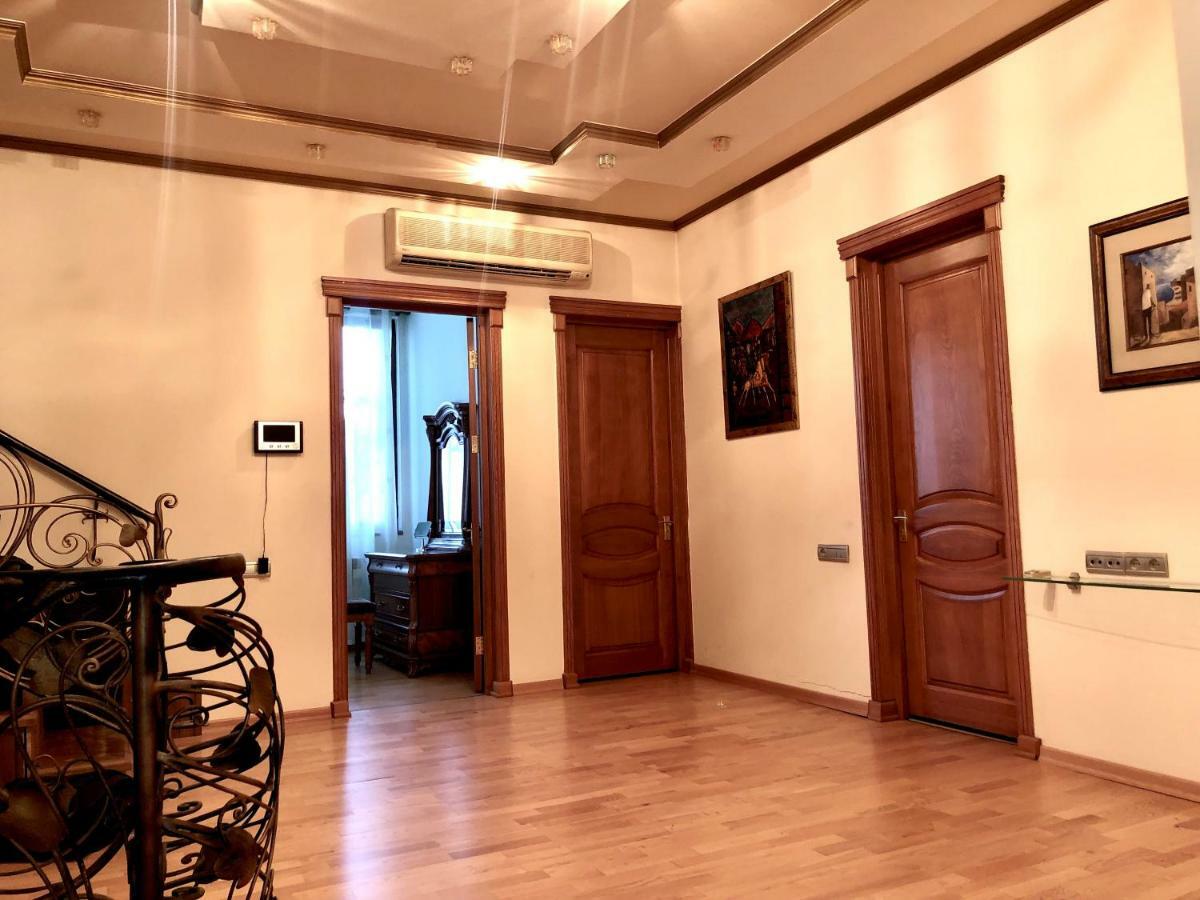 Luxury Tumanyan Apartment Yerevan Exterior foto